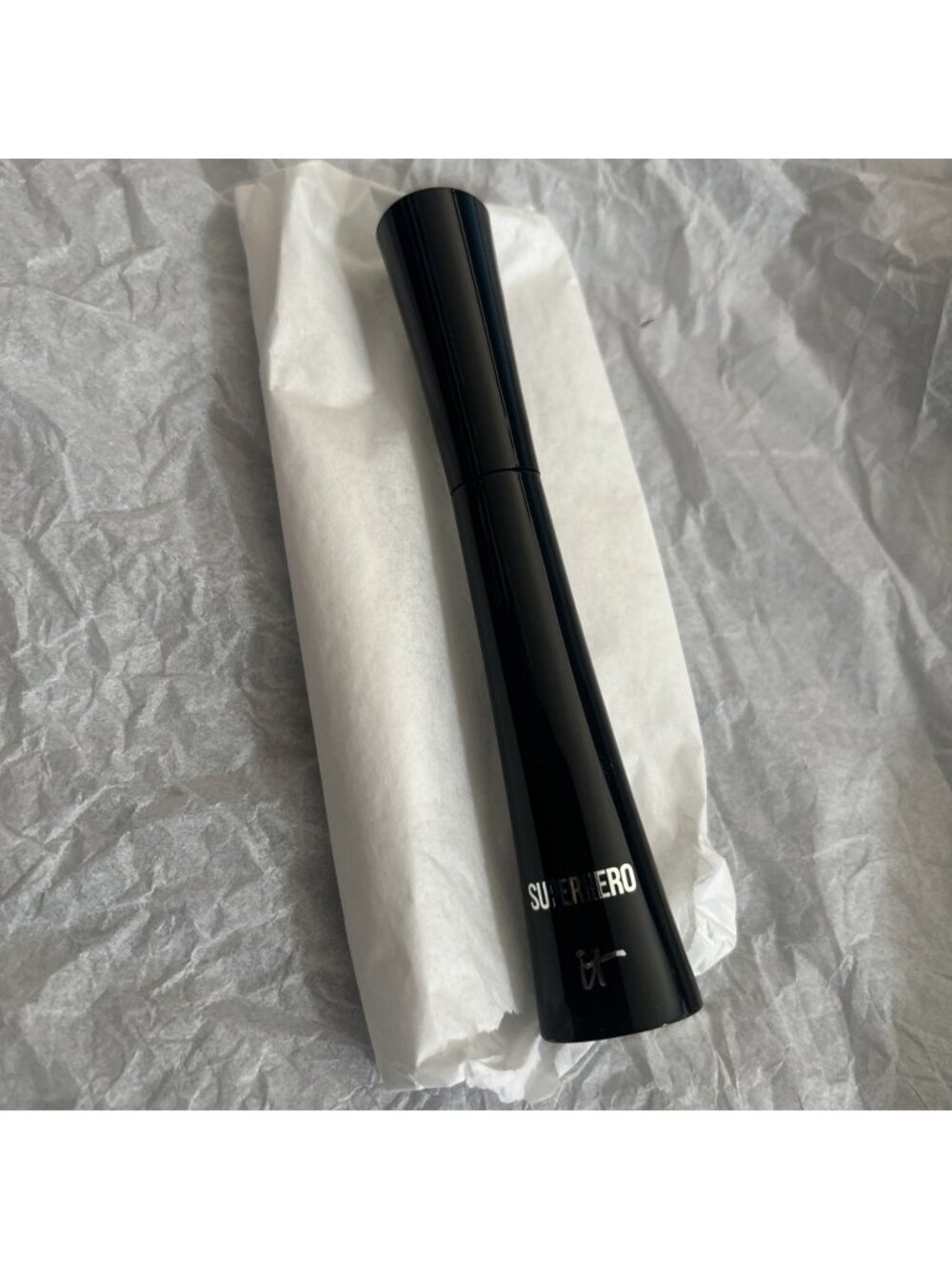 IT COSMETICS SUPERHERO MASCARA SUPER BLACK Full Size MSRP$29 NEW Without Box